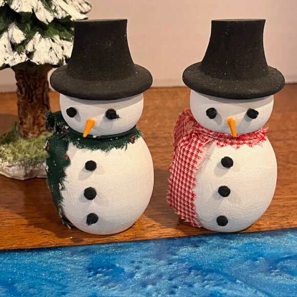 Dept 56 Village "Snowy Scotch Pines" and Extra Snowmen - Picture 12 of 15